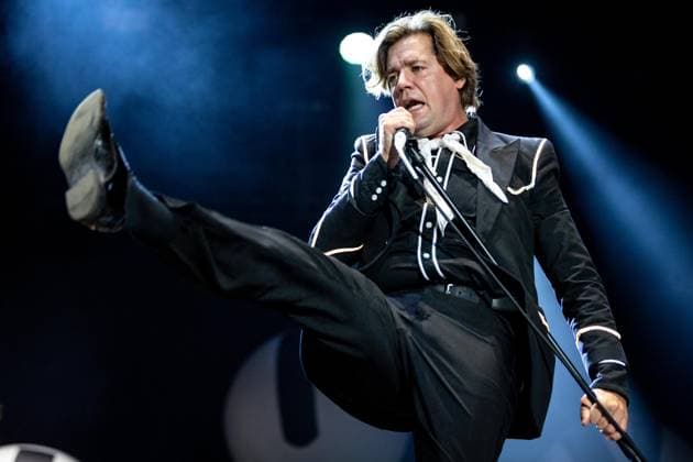 The Hives at Vilar de Mouros 2026 - 19 Aug 2026 Vocalist Howlin’ Pelle Almqvist of the Swedish garage?rock band The Hives performs during the second day of the Vilar de Mouros Festival. Vilar de Mouros Portugal Copyright: xDiogoxBaptistax xSOPAxImagesx DB_TheHives20260819_013