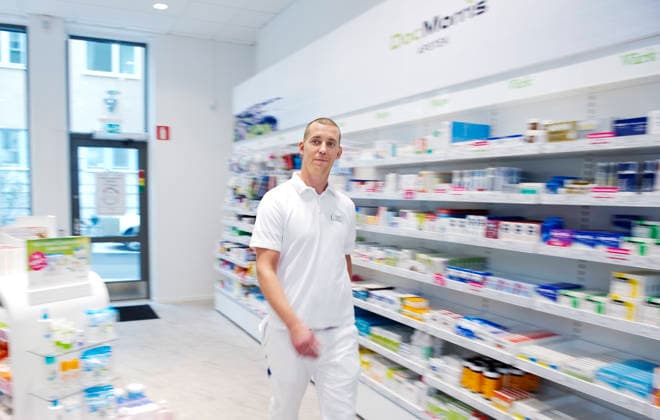 Pharmacy, DocMorris: Per Stenqvist works at the DocMorris pharmacy in Hornstull, Stockholm, Sweden  Copyright: xJoelxMarklundx