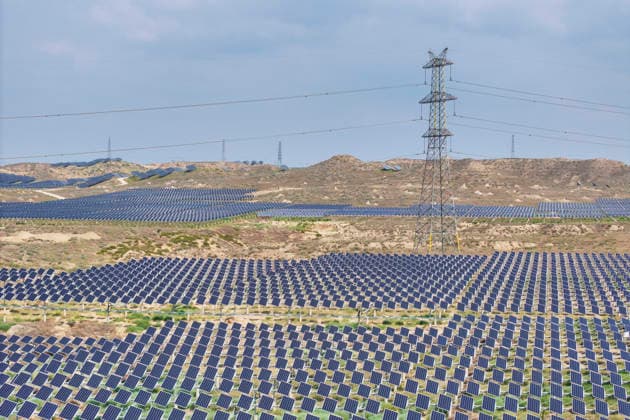 YINCHUAN, CHINA - AUGUST 25: Solar panels generate electricity at the Yinchuan No. 4 Photovoltaic Power Station on August 25, 2026 in Yinchuan, Ningxia Hui Autonomous Region of China. The station is located on a Gobi desert area to harness solar energy resources.  Copyright: xVCGx 111662073749