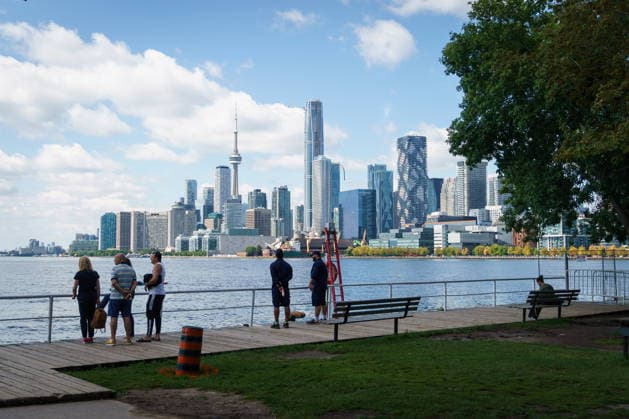 August 25, 2026, Toronto, On, Canada: People look out across Lake Ontario and the Toronto Skyline from the Toronto Harbour in Toronto on Tuesday, Aug. 25, 2026. Toronto Canada  - ZUMAc35_ 20260825_zaf_c35_057 Copyright: xKeitoxNewmanx