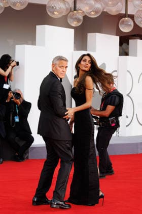 News - George Clooney Golden Lion For Lifetime Achievement - The 83rd Venice International Film Festival - red carpet VENICE, ITALY - SEPTEMBER 02: Amal Clooney (L) and George Clooney attend the George Clooney Golden Lion For Lifetime Achievement red carpet during the 83rd Venice International Film Festival, at Sala Grande on September 02, 2026 in Venice, Italy. Photo: Cinzia Camela. Lido di Venezia Palazzo del Cinema Italy Copyright: xCinziaxCamelax xLiveMediax LPN_2635007
