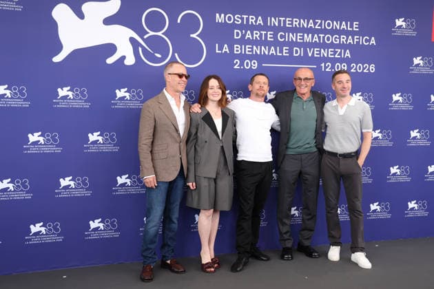 September 2, 2026, Venice, Italy: Guy Pearce, Claire Foy, Jack O Connell, Danny Boyle and James Graham pose at the Ink photocall during the 83rd Venice International Film Festival at Palazzo del Casino on the Lido in Venice, Italy, on 02 September 2026. Photo: Venice Italy - ZUMAm179 20260902_zep_m179_049 Copyright: xAlecxMichaelx