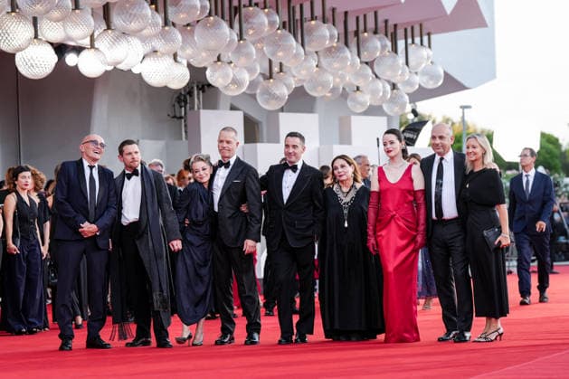 Danny Boyle, Jack O’Connell, Tracey Seaward, Guy Pearce, James Graham, Tessa Ross, Claire Foy, Michael Ellenberg, and a guest attending the screening of *Ink* and the opening ceremony of the 83rd Venice International Film Festival at the Sala Grande on September 2, 2026, in Venice, Italy. Lucia Sabatelli, Venice, Italy  Copyright: xLuciaxSabatellix xBestimagexLuciaxSabatellix xBestimagex