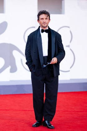 Jonathan Bailey at the opening ceremony and the screening of the film *Ink* during the 83rd Venice International Film Festival, the Mostra on September 2, 2026 Pierre Perusseau Bestimage Celebrities attending the *Ink* screening and the opening ceremony of the 83rd Venice International Film Festival at the Sala Grande on September 2, 2026, in Venice, Italy Venice, Italy  Copyright: xPierrexPerusseaux xBestimagexPierrexPerusseaux xBestimagex