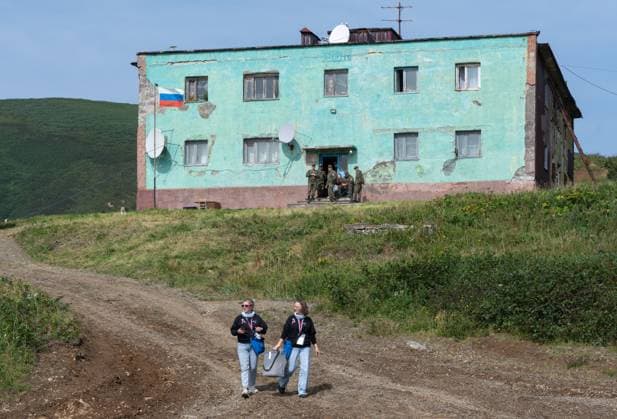 Russia Parliamentary Election Early Voting 9235705 03.09.2026 Members of the Yelizovo Election Commission arrive to conduct early voting in remote and hard-to-reach areas for elections to the ninth State Duma and the fifth Kamchatka Regional Legislative Assembly, at the military unit on cape Shipunsky, Kamchatka Territory, Russia. Alexandr Piragis Sputnik Kamchatka Region Russia  Copyright: xAlexandrxPiragisx