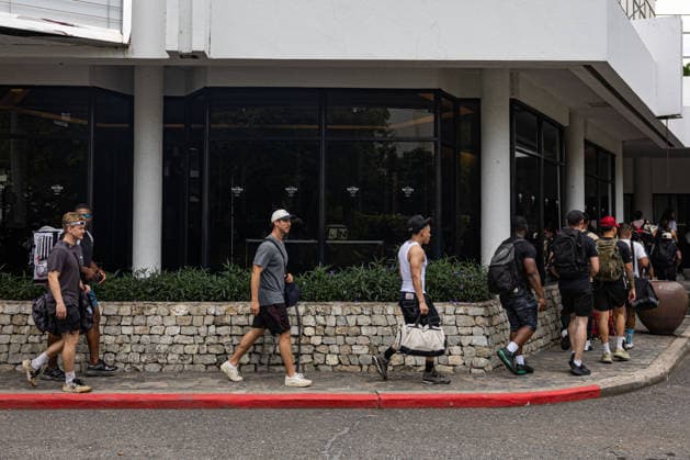 September 2, 2026, Pattaya, Thailand: Crew members from the USS Abraham Lincoln Carrier Strike Group arrive at the Hard Rock Hotel in Pattaya, Thailand, on Wednesday, Sept. 2, 2026. Pattaya Thailand - ZUMAm249 20260902_zip_m249_009 Copyright: xAndrexMalerbax