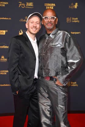 Pierre Sanoussi Bliss with his friend Dennis Ortmann at the 32nd Golden Hen Awards ceremony in 2026 at the Leipzig Trade Fair, September 4, 2026 Foto:xN.xKubelkax xFuturexImagex henne_6274