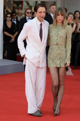 September 5, 2026, Venice Lido, Italy: Suki Waterhouse (r) and Robert Pattinson (l) attend the red carpet of movie Primetime during the 83 Venice Film Festival at Palazzo del Cinema. Venice Lido Italy - ZUMAs197 20260905_aaa_s197_614 Copyright: xMarioxCartellix
