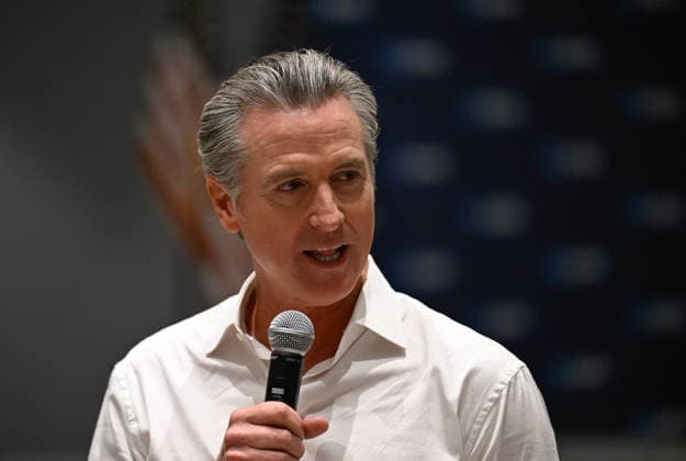 California Governor Gavin Newsom addresses Labor Day weekend rally in North Carolina MONROE, USA - SEPTEMBER 5: California Governor Gavin Newsom meets Union County voters amid some outside Trump supporting protesters at a Labor Day weekend Rally in Monroe NC, United States on September 05, 2026 Peter Zay Anadolu North Carolina United States. Editorial use only. Please get in touch for any other usage.  Copyright: x2026xAnadoluxPeterxZayx