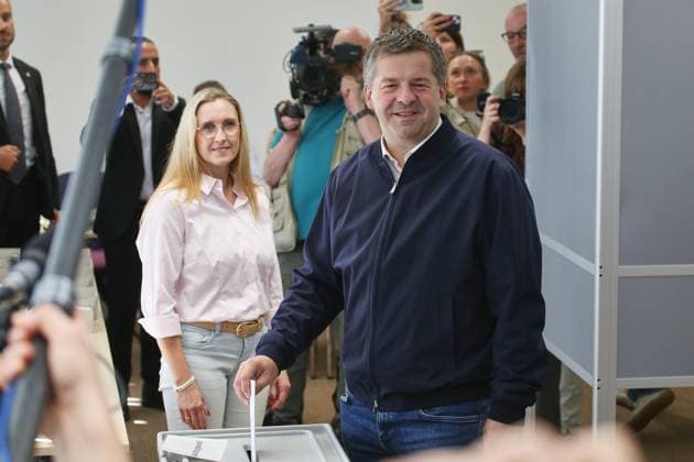 Magdeburg, Saxony-Anhalt, Germany, September 6, 2026 AWO Saxony-Anhalt State Association Voting in the state election at the polling place Saxony-Anhalt’s Minister-President Sven Schulze, CDU, and his wife Kati Copyright: xdtsxNachrichtenagenturx dts_132805