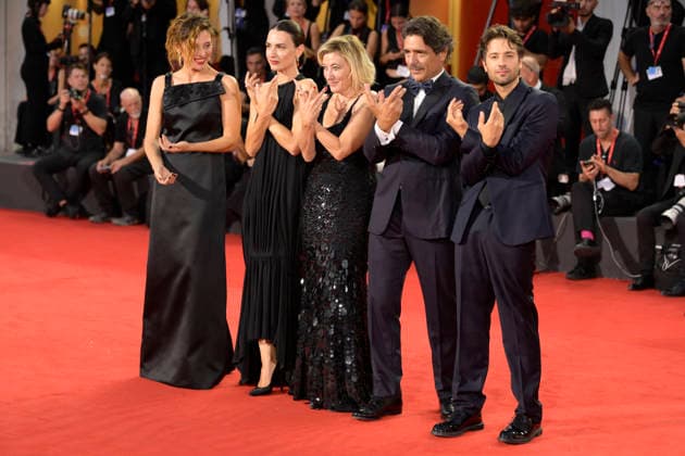 September 7, 2026, Venice Lido, Italy: From left to right Jasmine Trinca, Romana Maggiora Vergaro, Valeria Bruni Tedeschi, Adriano Giannini and Paolo Strippoli attend the red carpet of movie L estranea during the 83rd Venice Film Festival at Palazzo del Cinema. Venice Lido Italy  - ZUMAs197 20260907_aaa_s197_316 Copyright: xMarioxCartellix