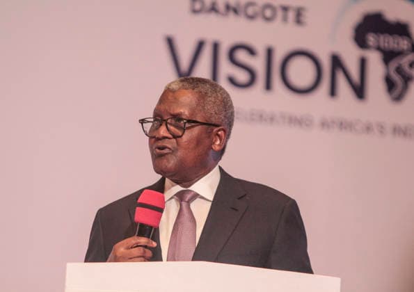 Dangote Refinery Signs N2.15 Trillion IPO Documents In Lagos, Nigeria Aliko Dangote, President and Chief Executive Officer of Dangote Industries Limited, signs documents for the initial public offering of Dangote Petroleum Refinery and Petrochemical, valued at 2.15 trillion naira (US$1.6 billion), at Eko Hotels in Victoria Island, Lagos, Nigeria, on September 7, 2026. The offering is intended to expand the refinery s capacity to 1.4 million barrels per day from the current 700,000. Victoria Island, Lagos Nigeria  Copyright: xAdekunlexAjayix originalFilename: ajayi-notitle260907_npAmU.jpg