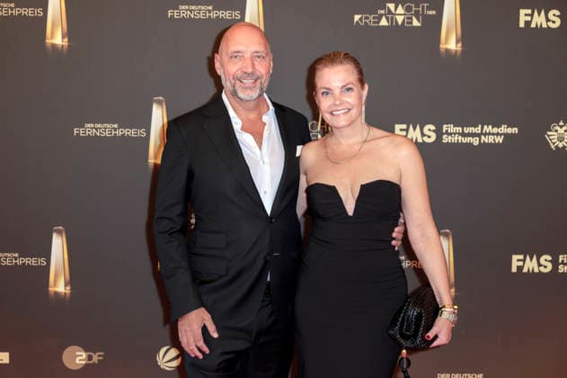 Knut Fleischmann with his companion at the 2026 German Television Awards ceremony, The Night of the Creatives, at Flora Cologne, September 8, 2026 Foto:xR.xSchmiegeltx xFuturexImagex kreative_6812
