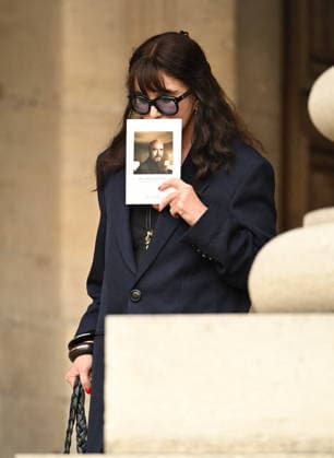 Jean-Paul Rappeneau Funeral - Paris Isabelle Adjani during the funeral of Jean-Paul Rappeneau, French director and screenwriter, at the Saint-Sulpice church in Paris, France, on September 10, 2026. The director of Cyrano de Bergerac, Jean-Paul Rappeneau, has died at the age of 94. Photo by Eliot Blondet ABACAPRESS.COM Paris France  Copyright: xBlondetxEliot ABACAx