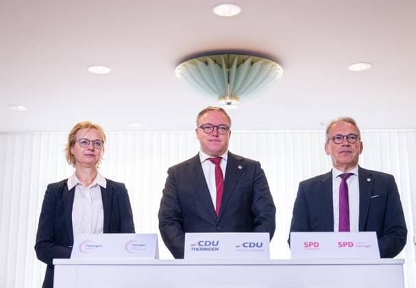 8 THURINGIAN STATE PARLIAMENT: SIGNING OF THE CONTINUATION AGREEMENT FOR THE 2024–2029 GOVERNMENT COALITION Copyright: SaschaxFromm doc87jgwi3t1at13be0kn2g ,EDITORIAL USE ONLY Copyright: SaschaxFromm