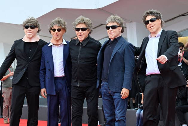 Entertainment Bilder des Tages September 10, 2026, Venice, Rome, Italy: Marco Pianigiani, Francesco Carrozzini, Renzo Rosso, Lorenzo Mieli, and Roberto Beragnoli wear masks on the red carpet for the film Be Brave, at the 83rd Venice Film Festival. Venice, September 10, 2026 Venice Italy  - ZUMAa289 20260910_zia_a289_101 Copyright: xMariaxLauraxAntonellix xAgfx