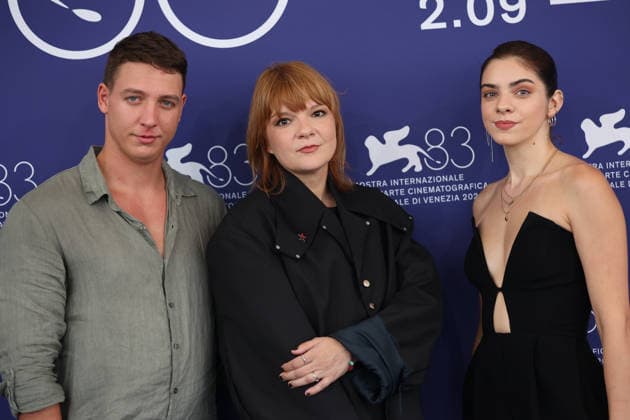 Entertainment Bilder des Tages 83rd Venice International Film Festival in Venice, Italy - 10 Sep 2026. Andrija Krivokapi?, Jelena Maksimovi? and Lena Trifunovi? attend the photocall of the film Do Kraja Dana (Until the Day Ends) during the 83rd Venice International Film Festival. Venice Italy Copyright: xMarcoxBaradax xSOPAxImagesx 078A6081