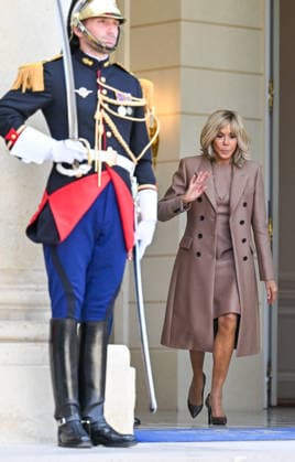 The French President and his wife, First Lady Brigitte Macron, welcome the President of Vietnam and his wife to the Élysée Palace in Paris, France, on September 10, 2026. The French President and his wife, Brigitte Macron, welcome the President of Vietnam and his wife to the Élysée Palace in Paris, France, on September 10, 2026 Paris, France Copyright: xChristianxLiewigx xBestimagexChristianxLiewigx xBestimagex