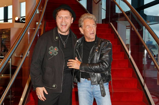 Johannes Oerding and Peter Maffay at the 17th German Radio Awards ceremony in 2026 at the Stage Theater an der Elbe in Hamburg, September 10, 2026 Foto:xC.xTamckex xFuturexImagex radiopreis_6942