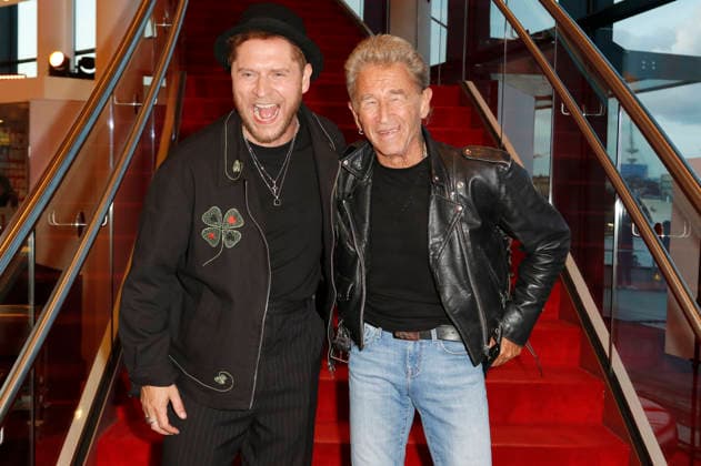 Johannes Oerding and Peter Maffay at the 17th German Radio Awards ceremony in 2026 at the Stage Theater an der Elbe in Hamburg, September 10, 2026 Foto:xC.xTamckex xFuturexImagex radiopreis_6943