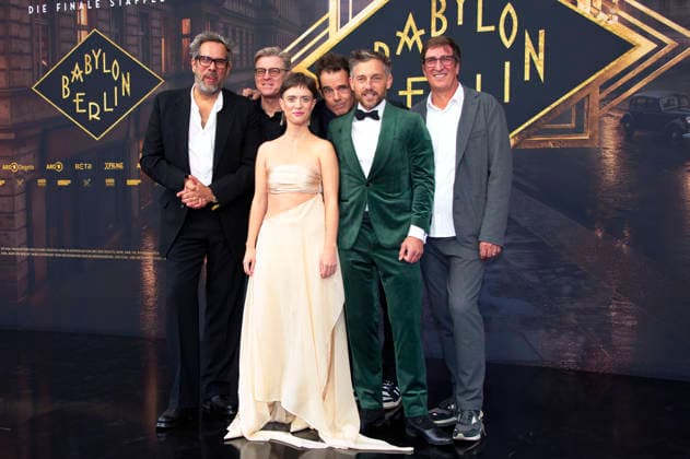 Achim von Borries, Hendrik Handloegten, Liv Lisa Fries, Tom Tykwer, Volker Bruch, and Uwe Schott at the world premiere of the fifth and final season of the TV series *Babylon Berlin* at the Zoo Palast in Berlin, September 10, 2026 Foto:xC.xBehringx xFuturexImagex babylon_berlin_6940