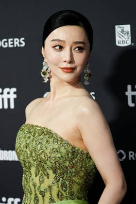 2026 Toronto International Film Festival - Being Heumann TORONTO, CANADA - SEPTEMBER 10 : Fan Bingbing attends the premiere of Being Heumann during the 2026 Toronto International Film Festival at Roy Thomson Hall in Toronto, Ontario, Canada on September 10, 2026. Mert Alper Dervis Anadolu Ontario Canada. Editorial use only. Please get in touch for any other usage.  Copyright: x2026xAnadoluxMertxAlperxDervisx