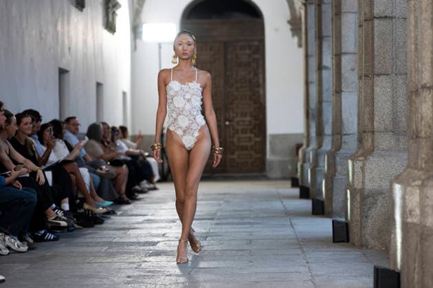 September 10, 2026, Madrid, Spain: A model parades with Dolores Cortes design during the OMODA Fashion Week en ISE San Isidro in Madrid. Madrid Spain  - ZUMAs197 20260910_aaa_s197_621 Copyright: xAtilanoxGarciax