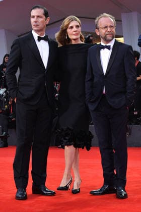 83rd Venice Film Festival 83rd Venice Mostra Venice International Film Festival UN PEU AVANT MINUIT Premiere Melvil Poupaud, Chiara Mastroianni, and Nicolas Pariser await the screening of *Un Peu Avant Minuit*. Photos by Thomas Bohlen, Starface 459571, September 10, 2026, Venice, Italy  Copyright: xThomasxBohlenx STAR_459571_021