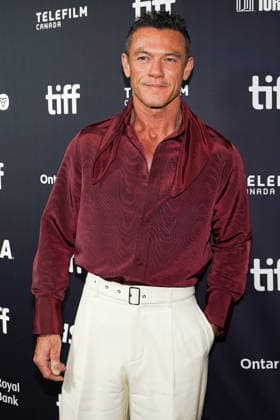 2026 Toronto International Film Festival - ˜The Housewife™ Premiere Luke Evans attends the red carpet for the ˜The Housewife™ premiere during the 2026 Toronto International Film Festival (TIFF) at Royal Alexandra Theatre. on September 10, 2026 in Toronto, Canada. (Photo by Leonardo Ramirez Eyepix Group) Copyright: xLeonardoxRamirez xEyepixxGroupx LR10092026-01324