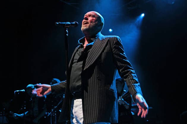 Holy Holy performing at Shepherd™s Bush Empire in London LONDON, ENGLAND - SEPTEMBER 10: Glenn Gregory of ˜Holy Holy™ performing at Shepherd™s Bush Empire on September 10, 2026 in London, England. CAP MAR MAR Great Britain UK Copyright: xMartinxHarris CapitalxPicturesx