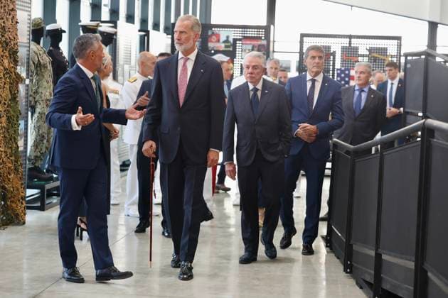 Felipe VI Visits the Rota Base on the 25th Anniversary of the September 11 Terrorist Attacks in the U.S. King Felipe VI attended the inauguration of the Rota Base Forum Cultural Center and Municipal Museum on September 11, 2026, in Rota, Cádiz, Andalusia, Spain. After attending the ceremonies honoring the victims of the September 11 terrorist attacks, King Felipe VI also inaugurated the Rota Base Forum Cultural Center and Municipal Museum, which chronicles the town’s evolution as a defensive stronghold from the 18th century to the present day, as well as the impact and transformation it underwent following the establishment of the base and more than 60 years of U.S. presence. SEPTEMBER 11, 2026 Cádiz, Andalusia Cádiz, Andalusia Spain  Copyright: xNachoxFradex 7765340