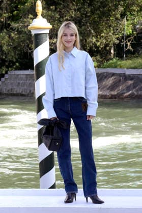 Alma Noce upon her arrival at the pier of the Hotel Excelsior at the 2026 Venice Biennale 83rd Venice International Film Festival Venice, September 11, 2026 Foto:xA.xM.xTinghinox xFuturexImagex noce_6904