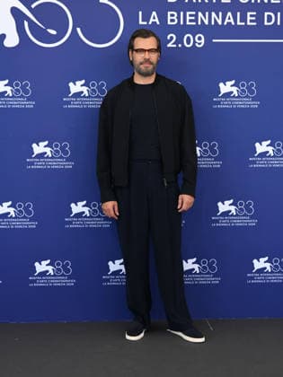 IPA88397965 - Venice, 83rd Venice International Film Festival 2026 - Day 10. Photocall for the film Un Bon Avocat (Good Lawyer). Pictured: Laurent Lafitte  Copyright: xAlbertoxTerenghix xPoolxPhotoxEventsx08x IPA88397965