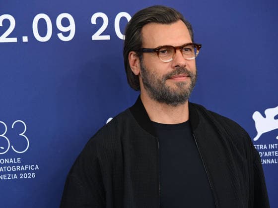 IPA88397966 - Venice, 83rd Venice International Film Festival 2026 - Day 10. Photocall for the film Un Bon Avocat (Good Lawyer). Pictured: Laurent Lafitte  Copyright: xAlbertoxTerenghix xPoolxPhotoxEventsx08x IPA88397966