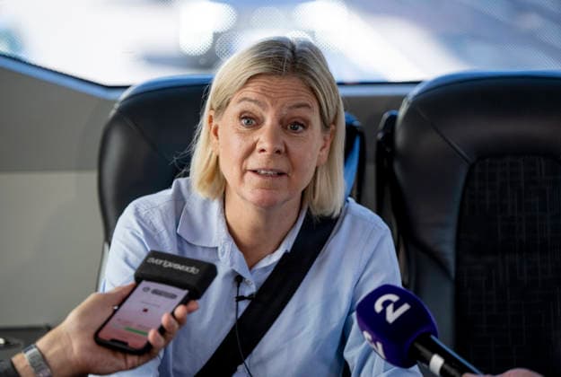 STOCKHOLM, SWEDEN 20260911 Social Democratic Party Chair Magdalena Andersson holds a press conference aboard a bus on Friday STOCKHOLM, SWEDEN x10430x  Copyright: xChristinexOlsson TTx PRESSTRÄFF MAGDALENA ANDERSSON PA BUSS AAibBJXRowk