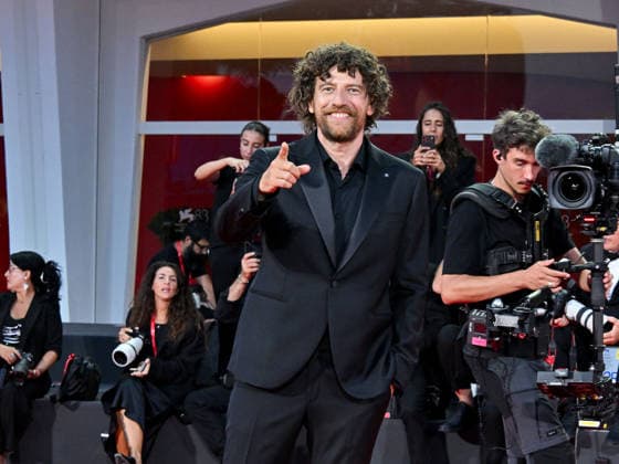 IPA88405444 - Venice, 83rd Venice International Film Festival 2026 - Night 10 - Red Carpet for the Nuovo IMAIE Award. Pictured: Maurizio Lastrico  Copyright: xManuelexMangiarottix xPoolxPhotoxEventsx08x IPA88405444