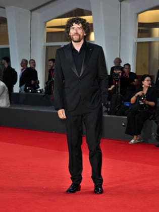 IPA88405579 - Venice, 83rd Venice International Film Festival 2026 - Night 10 - Red carpet for the Nuovo IMAIE Award. Pictured: Maurizio Lastrico  Copyright: xSimonexComix xPoolxPhotoxEventsx08x IPA88405579