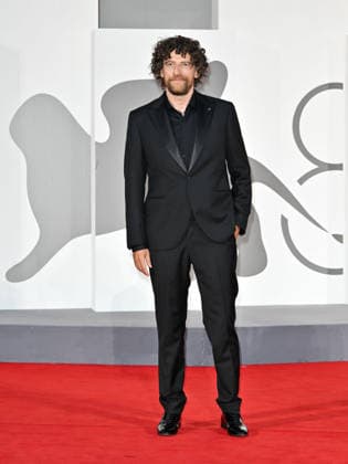 IPA88405593 - Venice, 83rd Venice International Film Festival 2026 - Night 10 - Red carpet for the Nuovo IMAIE Award. Pictured: Maurizio Lastrico  Copyright: xSimonexComix xPoolxPhotoxEventsx08x IPA88405593