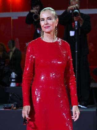 IPA88409948 - Venice International Film Festival 2026 - Night 10 - Red carpet for the film *UN BON AVOCAT*. Pictured: Carole Bouquet  Copyright: xManuelexMangiarottix xPoolxPhotoxEventsx08x IPA88409948