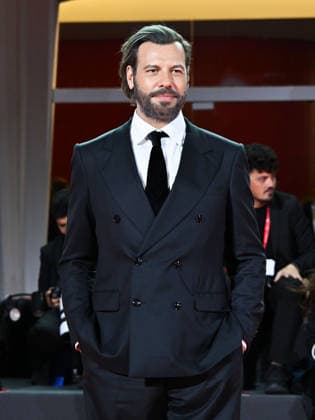IPA88410455 - Venice International Film Festival 2026 - Night 10 - Red carpet for the film *UN BON AVOCAT*. Pictured: Laurent Lafitte  Copyright: xManuelexMangiarottix xPoolxPhotoxEventsx08x IPA88410455