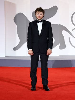 IPA88410172 - Venice, 83rd Venice International Film Festival 2026 - Night 10 - Red carpet for the film *UN BON AVOCAT*. Pictured: Anthony Bajon  Copyright: xAlbertoxTerenghi PoolxPhotoxEvenx xPoolxPhotoxEventsx08x IPA88410172