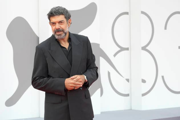 Pierfrancesco Favino at the premiere of the film *Dio ride* at the 2023 Venice Biennale—the 83rd Venice International Film Festival—at the Palazzo del Cinema in Venice, September 11, 2026 Foto:xA.xM.xTinghinox xFuturexImagex ride_6927