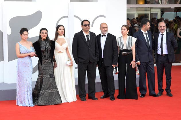 Forouzan Jamshidnejad, Sadaf Asgari, Nasrin Yari, Ali Asgari, Missagh Zareh, Elaheh Farazmand, Milad Khosravi and Afshin Salamian at the premiere of the feature film *Kami nour: A Bit of Light* at the 2023 Venice Biennale—the 83rd Venice International Film Festival—at the Palazzo del Cinema in Venice, September 11, 2026 Foto:xA.xM.xTinghinox xFuturexImagex kami_6939