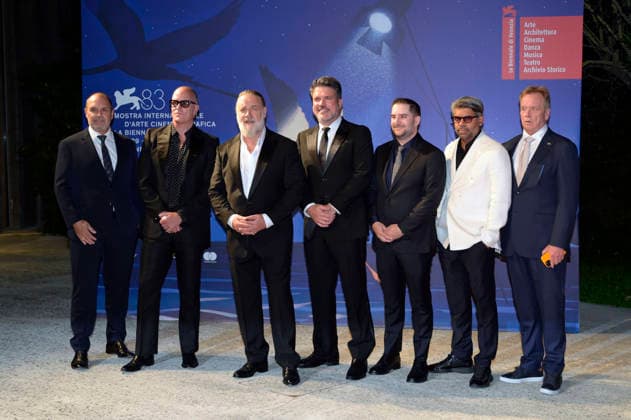 Guest, Padraic McKinley, Russell Crowe, Keith Rodger, Joe Machart, Guest, and Mikael Borglund at the premiere of the documentary *What Love Builds* at the 2023 Venice Biennale—the 83rd Venice International Film Festival—in the Sala Darsena, Venice, September 11, 2026 Foto:xA.xM.xTinghinox xFuturexImagex love_6933