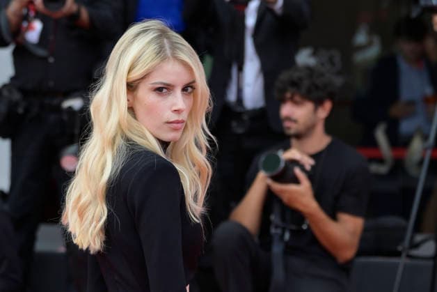 September 11, 2026, Venice Lido, Italy: Alma Noce attends the red carpet of movie Dio ride during the 83rd Venice International Film Festival at Palazzo del Cinema. Venice Lido Italy - ZUMAs197 20260911_aaa_s197_324 Copyright: xMarioxCartellix