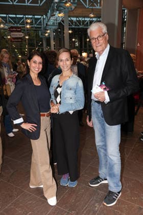Souzan Alavi, Ilka Groenewold, and Sky du Mont at the premiere of the musical comedy *Männerbeschaffungsmassnahmen* at the Komödie Winterhuder Fährhaus in Hamburg; four women rediscover their hopes and feelings during a seminar they attend together—a play full of music featuring many hits and evergreens, Premiere and premiere party on September 11, 2026