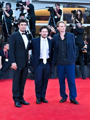 IPA88447417 - Venice, 83rd Venice International Film Festival 2026 - Night 11 - Closing Ceremony Red Carpet. Pictured: Damiano Femfert, Tommaso Landucci, and Riccardo Scamarcio  Copyright: xRiccardoxScamarciox xPoolxPhotoxEventsx08x IPA88447417