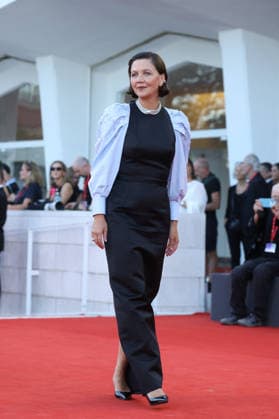 Venice 2026 Closing Ceremony NB Maggie Gyllenhaal attending the Closing Ceremony Red carpet as part of the 83th Venice International Film Festival at the Lido in Venice, Italy on September 12, 2026. Photo by Nasser Berzane ABACAPRESS.COM Venice Italy  Copyright: xBerzanexNasser ABACAx