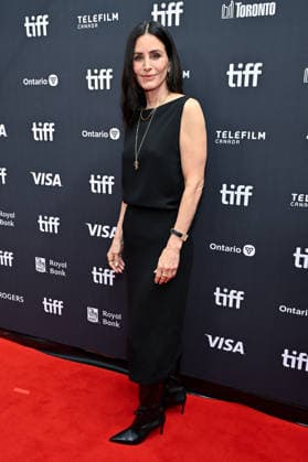 TIFF Toronto Screening Evil Genius Courteney Cox attending the screening of the movie Evil Genius ahead of Toronto International Film Festival (TIFF) in Toronto, Canada on September 12, 2026. Photo by Julien Reynaud APS-Medias ABACAPRESS.COM Toronto Canada  Copyright: xReynaudxJulien APS-Medias ABACAx