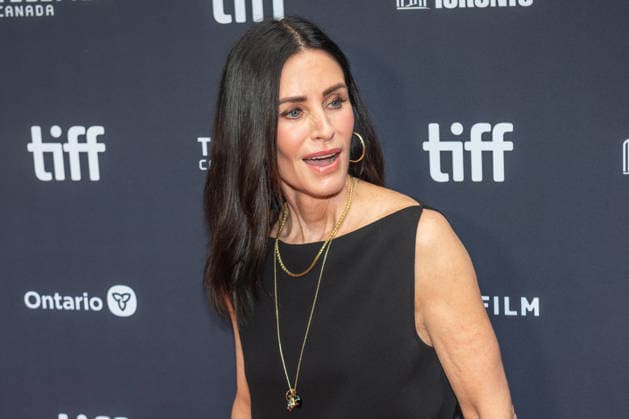 Celebrities attend the 51st Toronto International Film Festival Evil Genius premiere Featuring: Courteney Cox Where: Toronto, Ontario, Canada When: 12 Sep 2026 Credit: Captive Camera Cover Images EDITORIAL USE ONLY. NOT FOR USE BY NEWSPAPERS BASED IN THE UK. Copyright: xx coverimg56012901